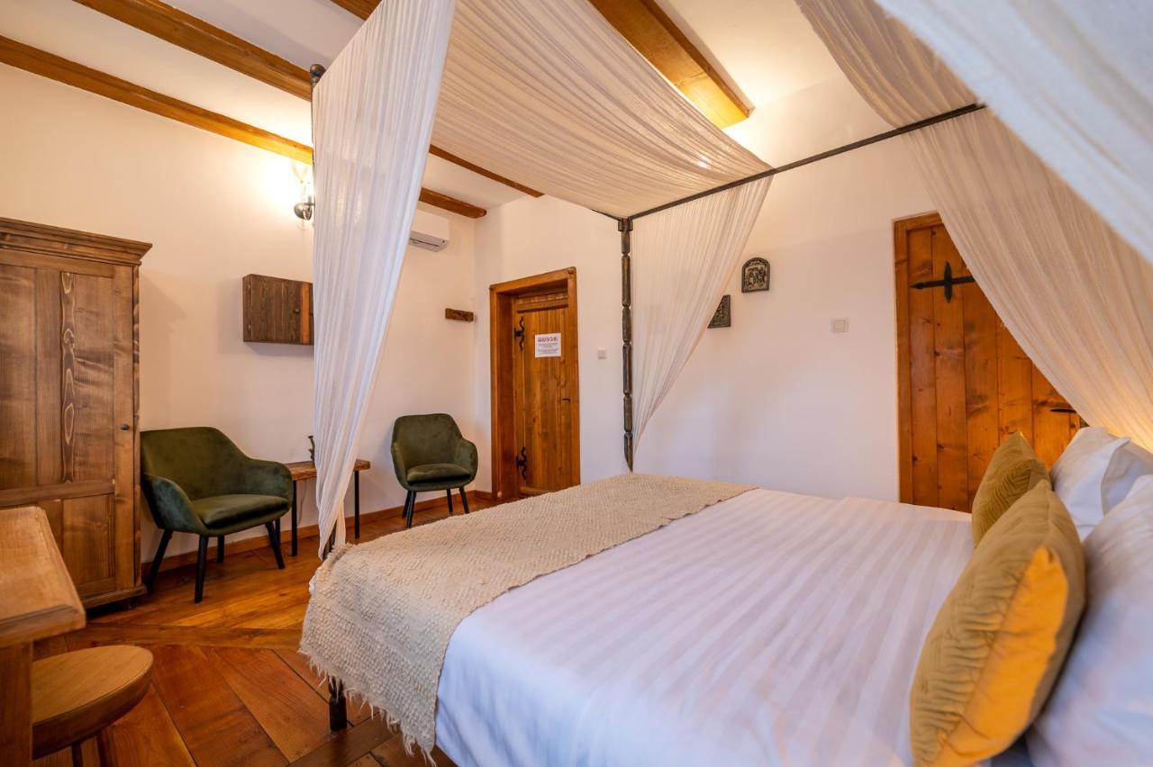 Boutique Hotel Von Graf ซิวิโชอารา ภายนอก รูปภาพ