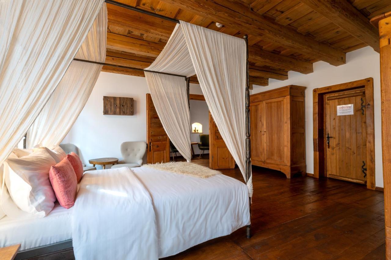Boutique Hotel Von Graf ซิวิโชอารา ภายนอก รูปภาพ