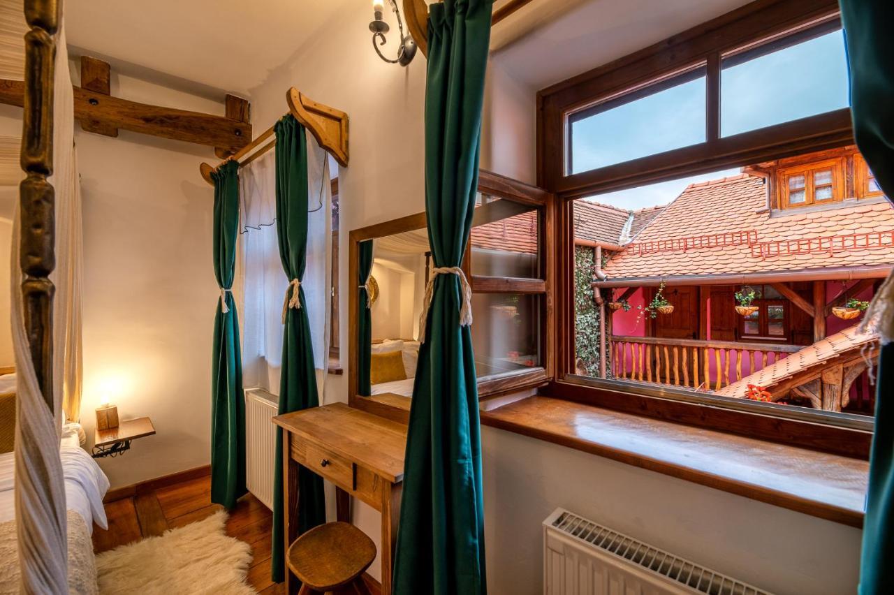 Boutique Hotel Von Graf ซิวิโชอารา ภายนอก รูปภาพ